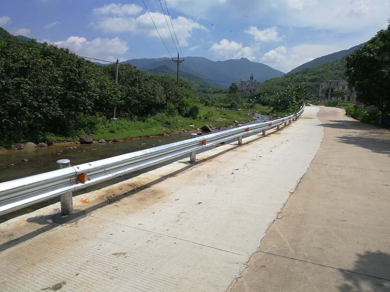 ··���λ�����ײ��ֵͨ�������������������������